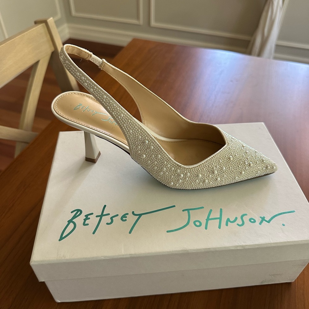 Betsey Johnson Women's White Pearl Slingback Heels